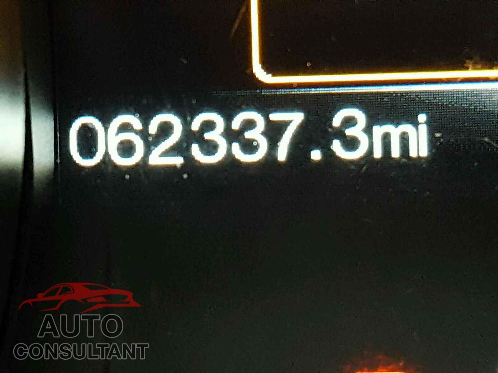 FORD MUSTANG 2015 - 1FA6P8TH2F5383365