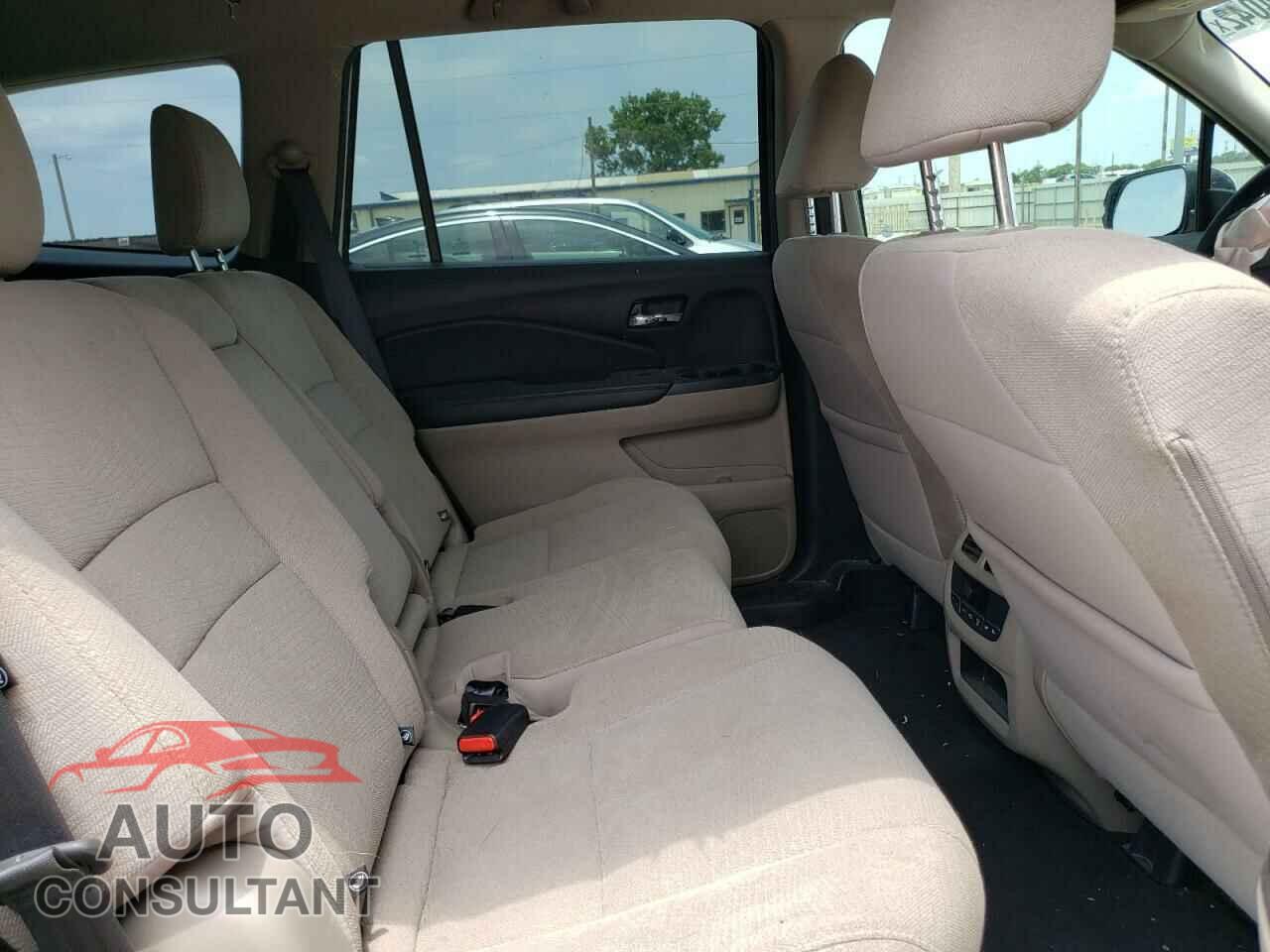 HONDA PILOT 2018 - 5FNYF5H36JB021239