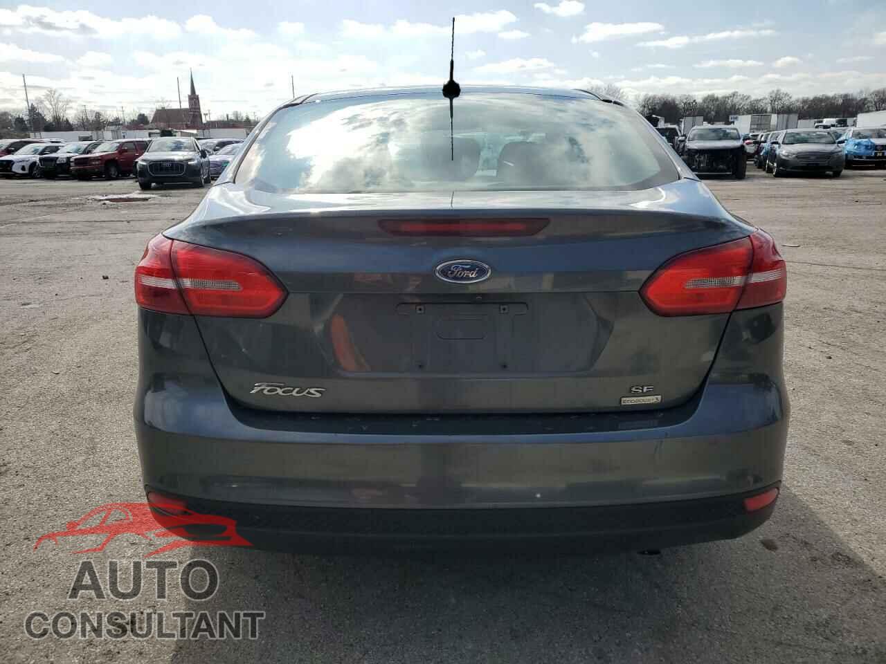 FORD FOCUS 2018 - 1FADP3FE5JL203702