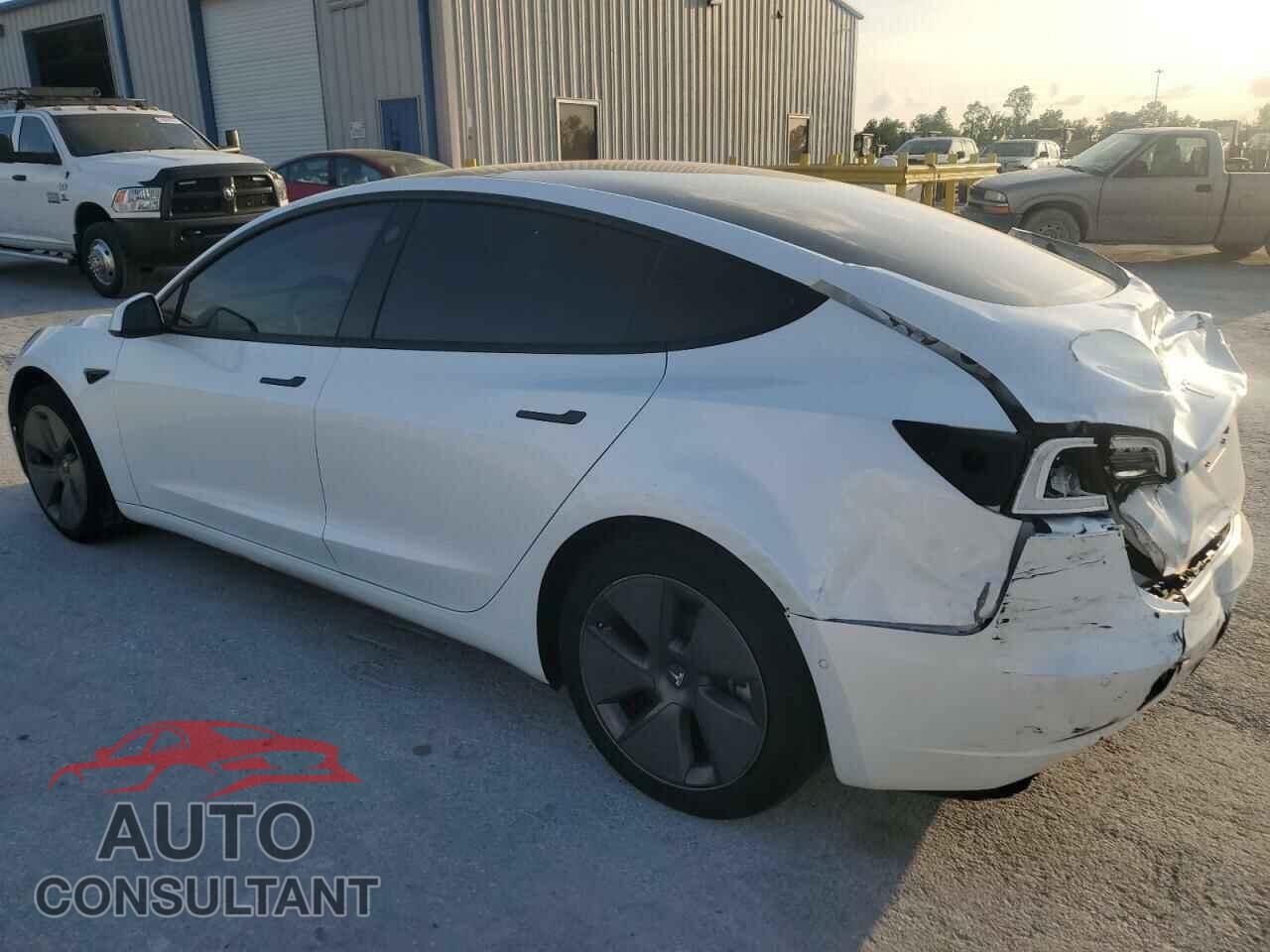 TESLA MODEL 3 2022 - 5YJ3E1EB2NF201275
