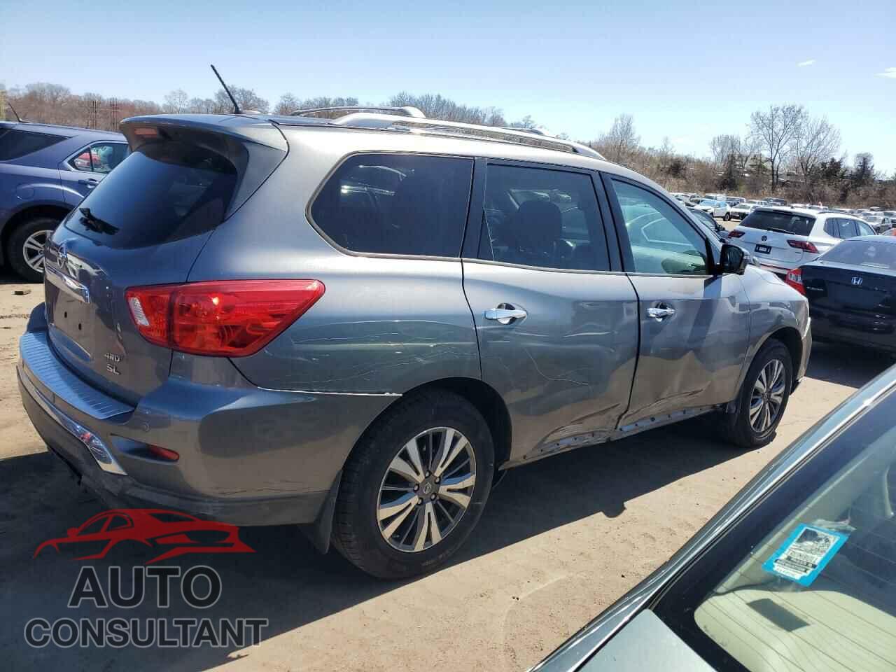 NISSAN PATHFINDER 2017 - 5N1DR2MM4HC603104