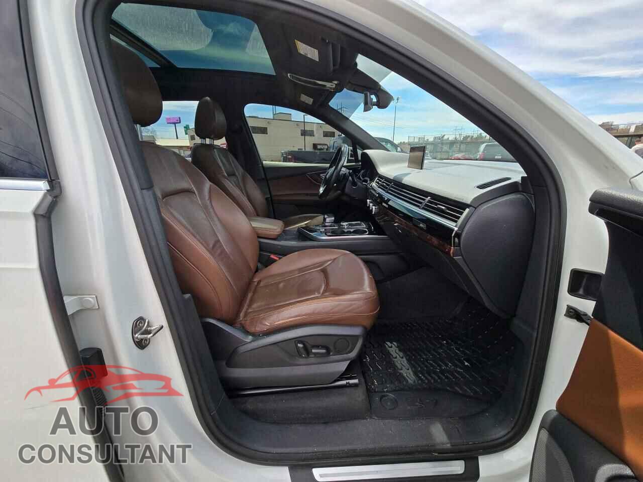 AUDI Q7 2017 - WA1LAAF7XHD035311