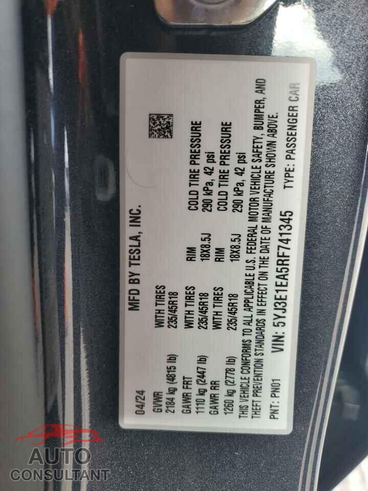 TESLA MODEL 3 2024 - 5YJ3E1EA5RF741345