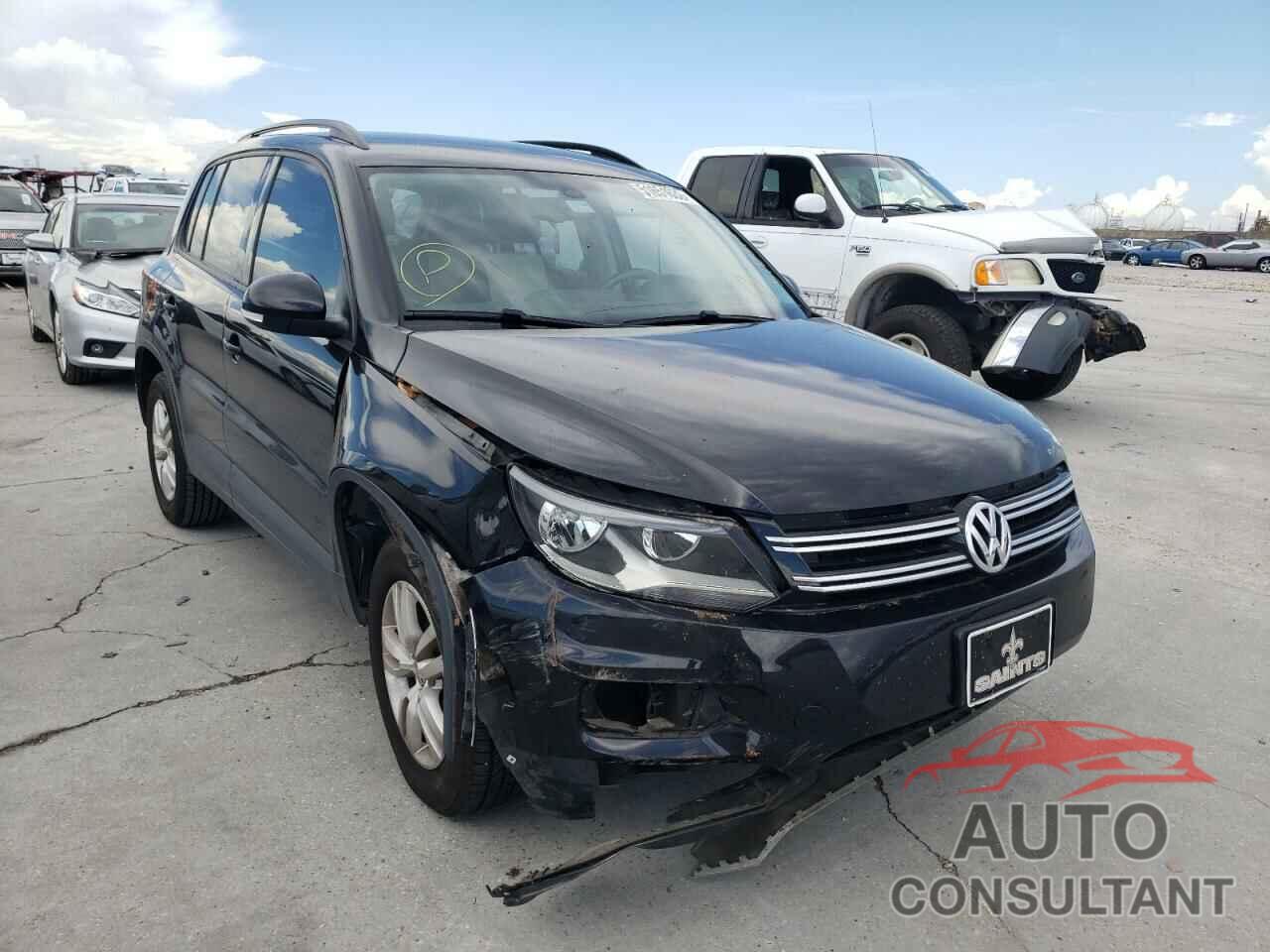 VOLKSWAGEN TIGUAN 2017 - WVGAV7AX0HK010646