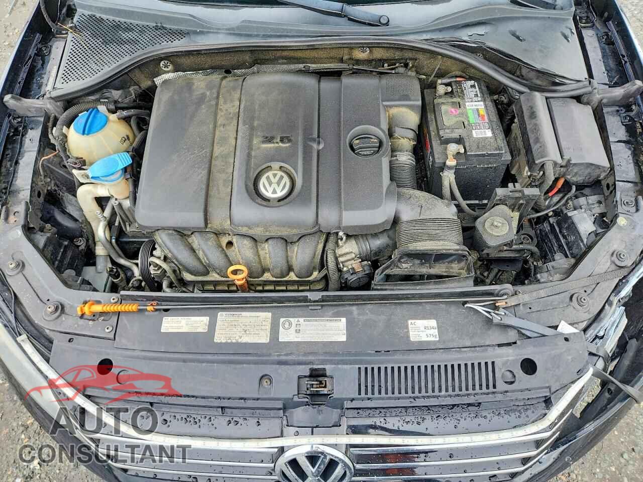 VOLKSWAGEN PASSAT 2012 - 1VWAP7A36CC070426