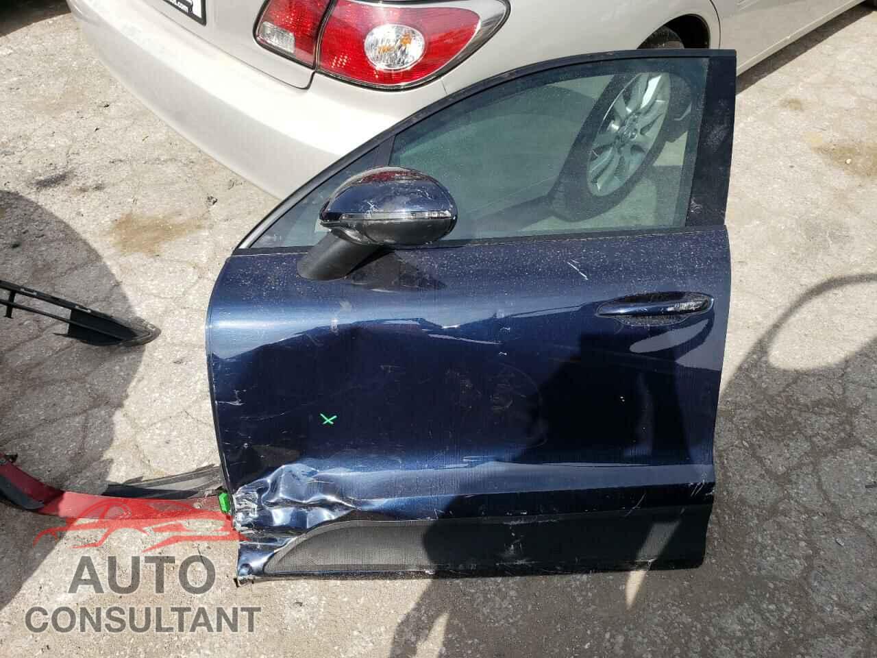 PORSCHE MACAN 2018 - WP1AA2A55JLB21063