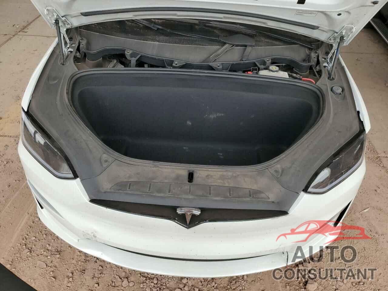 TESLA MODEL X 2023 - 7SAXCBE55PF407879