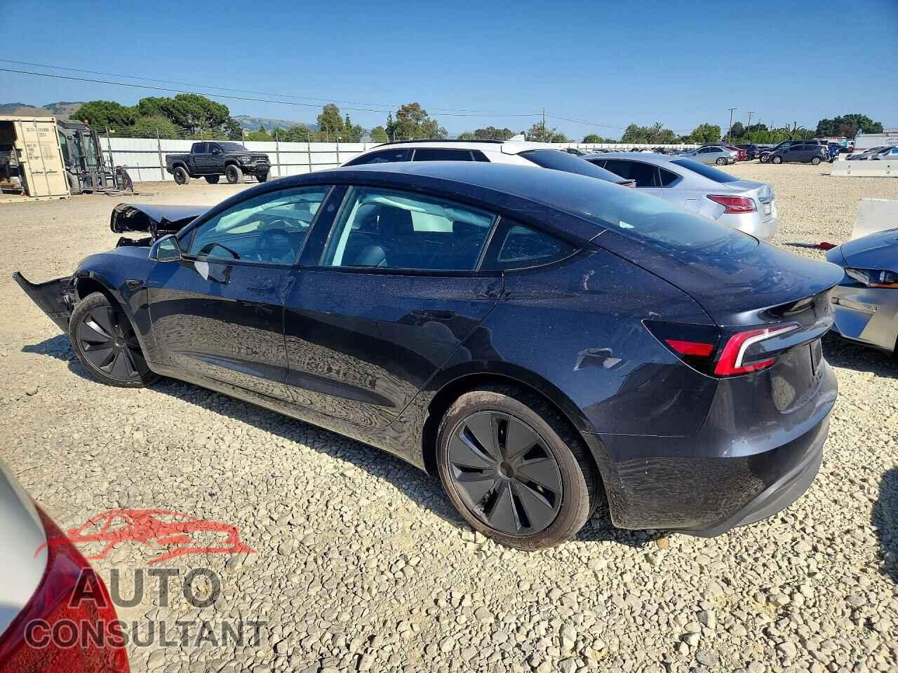 TESLA MODEL 3 2026 - 5YJ3E1EBXTF123647