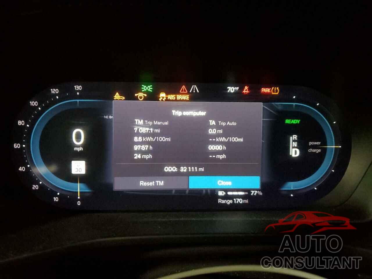 VOLVO XC40 2021 - YV4ED3UR3M2533813