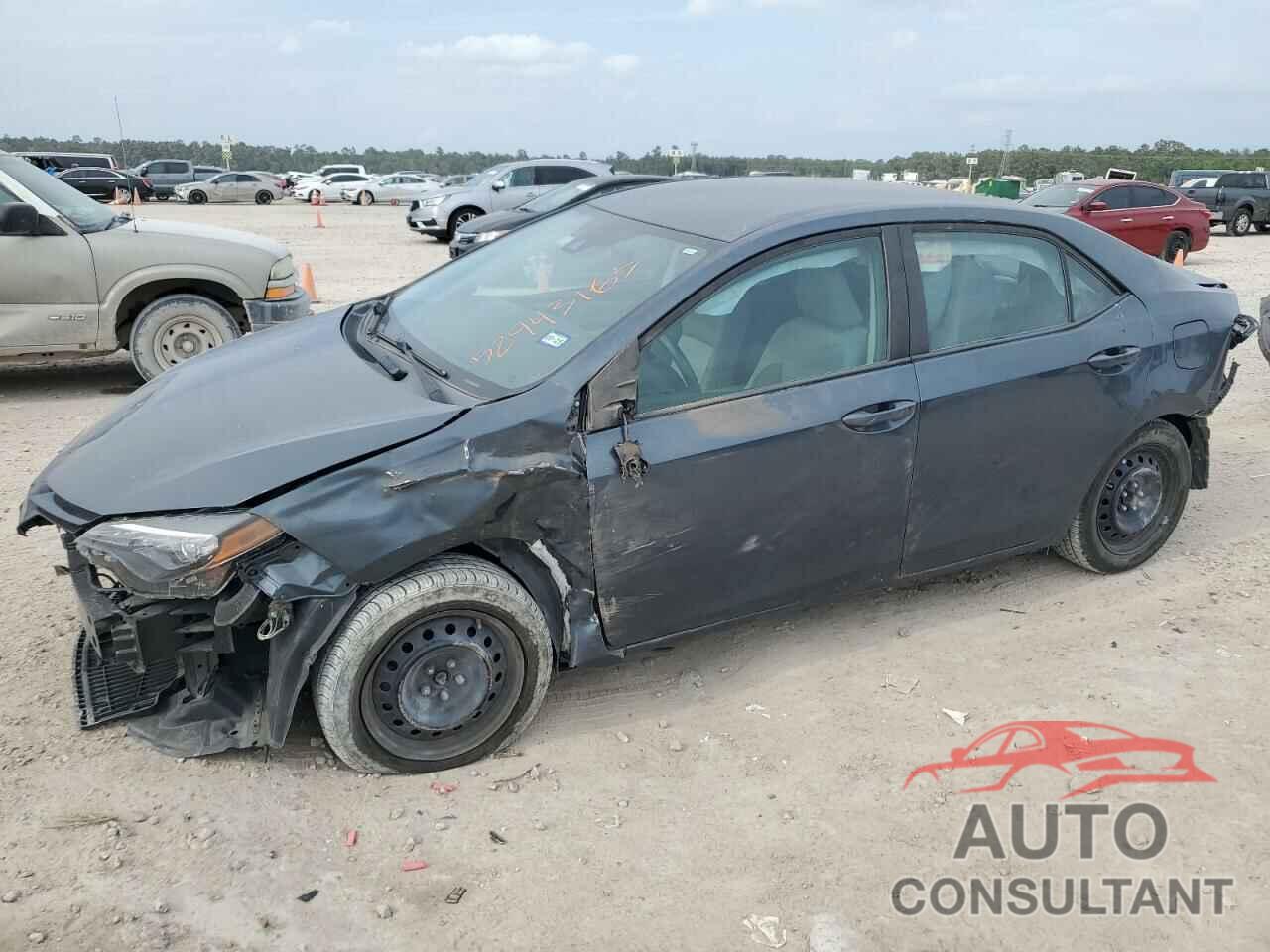 TOYOTA COROLLA 2018 - 5YFBURHE0JP794880