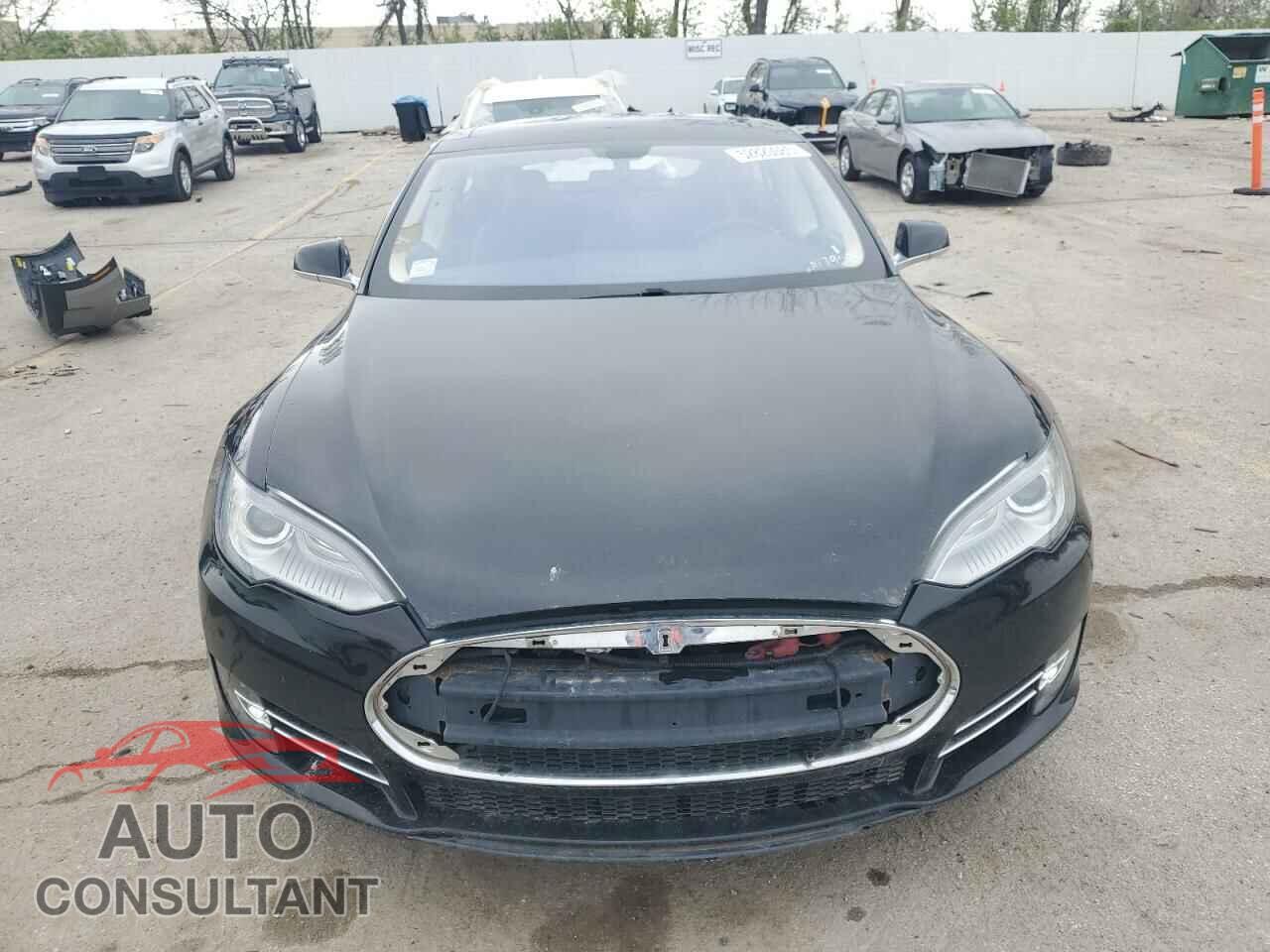 TESLA MODEL S 2014 - 5YJSA1S18EFP40857