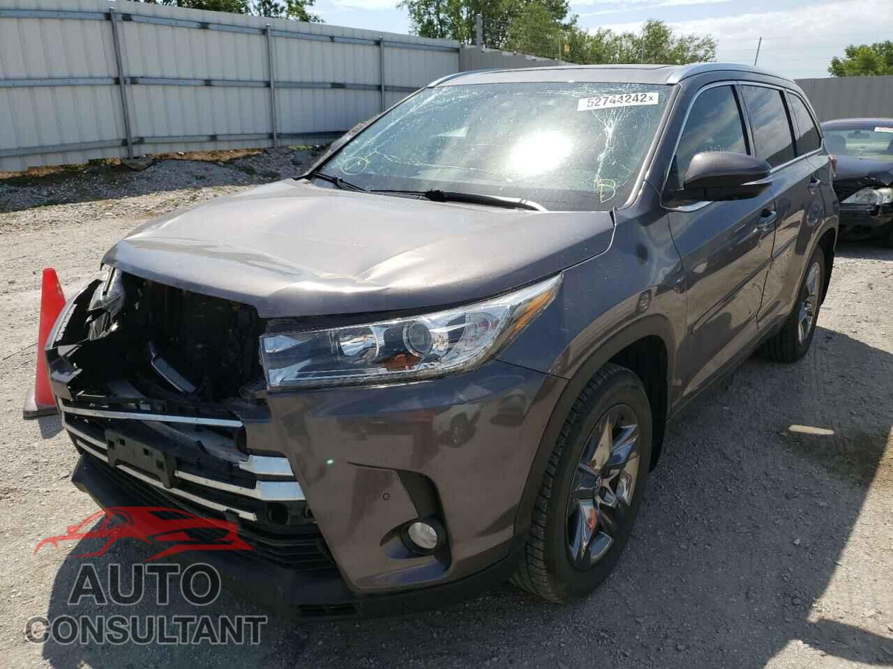 TOYOTA HIGHLANDER 2018 - 5TDDZRFH9JS801730
