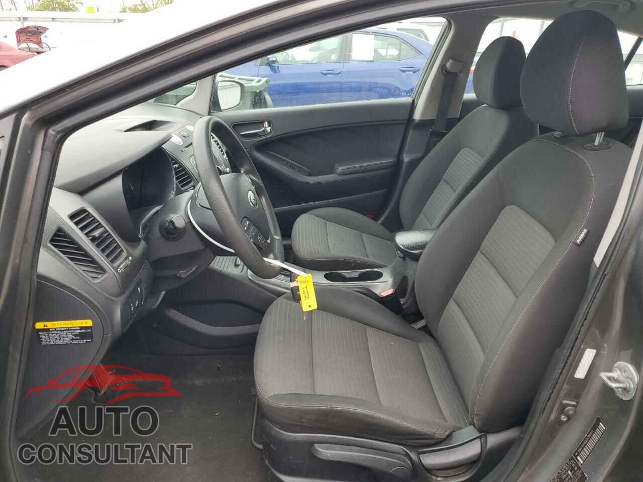 KIA FORTE 2016 - KNAFX4A69G5500975