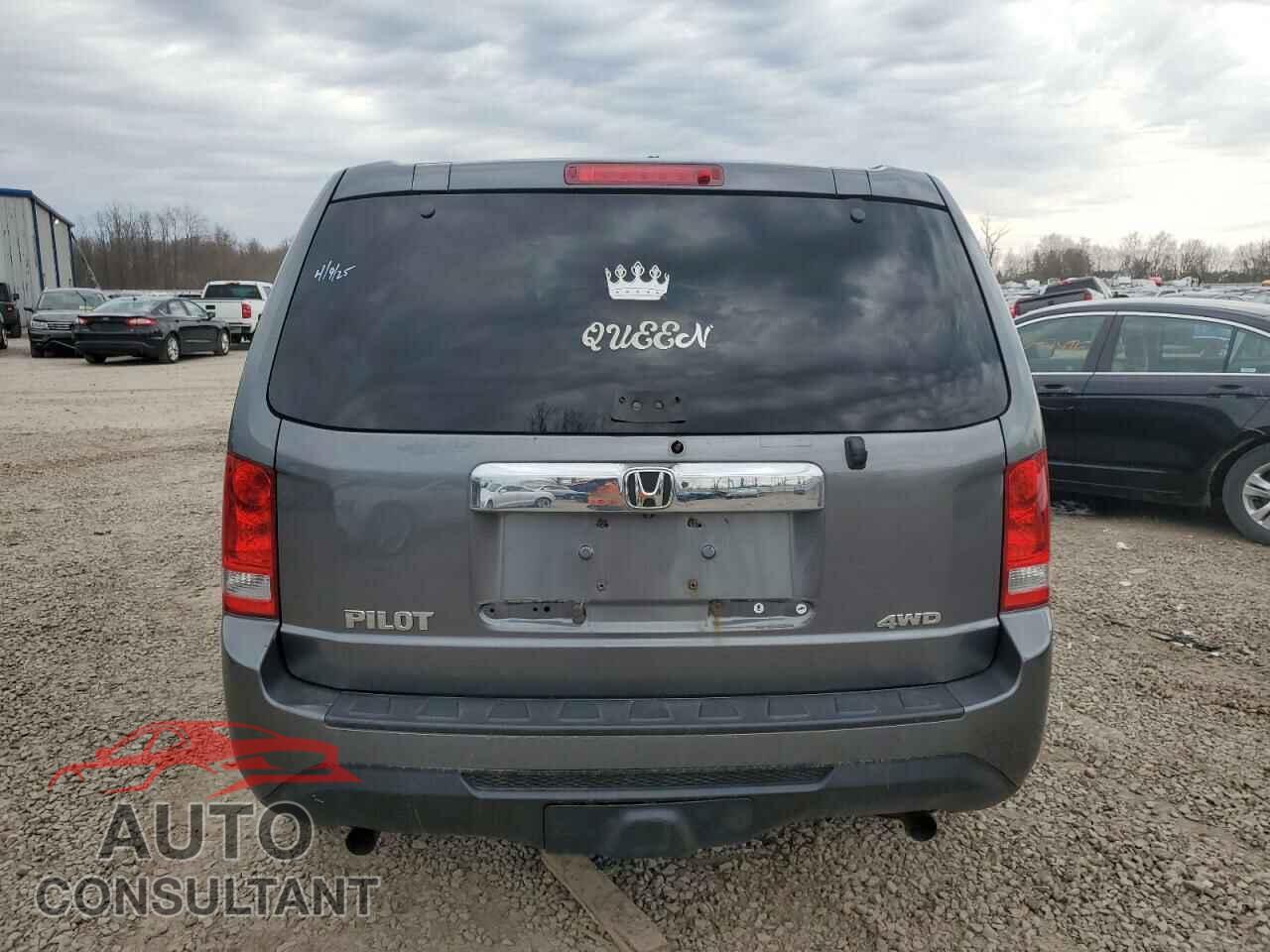 HONDA PILOT 2013 - 5FNYF4H21DB044322