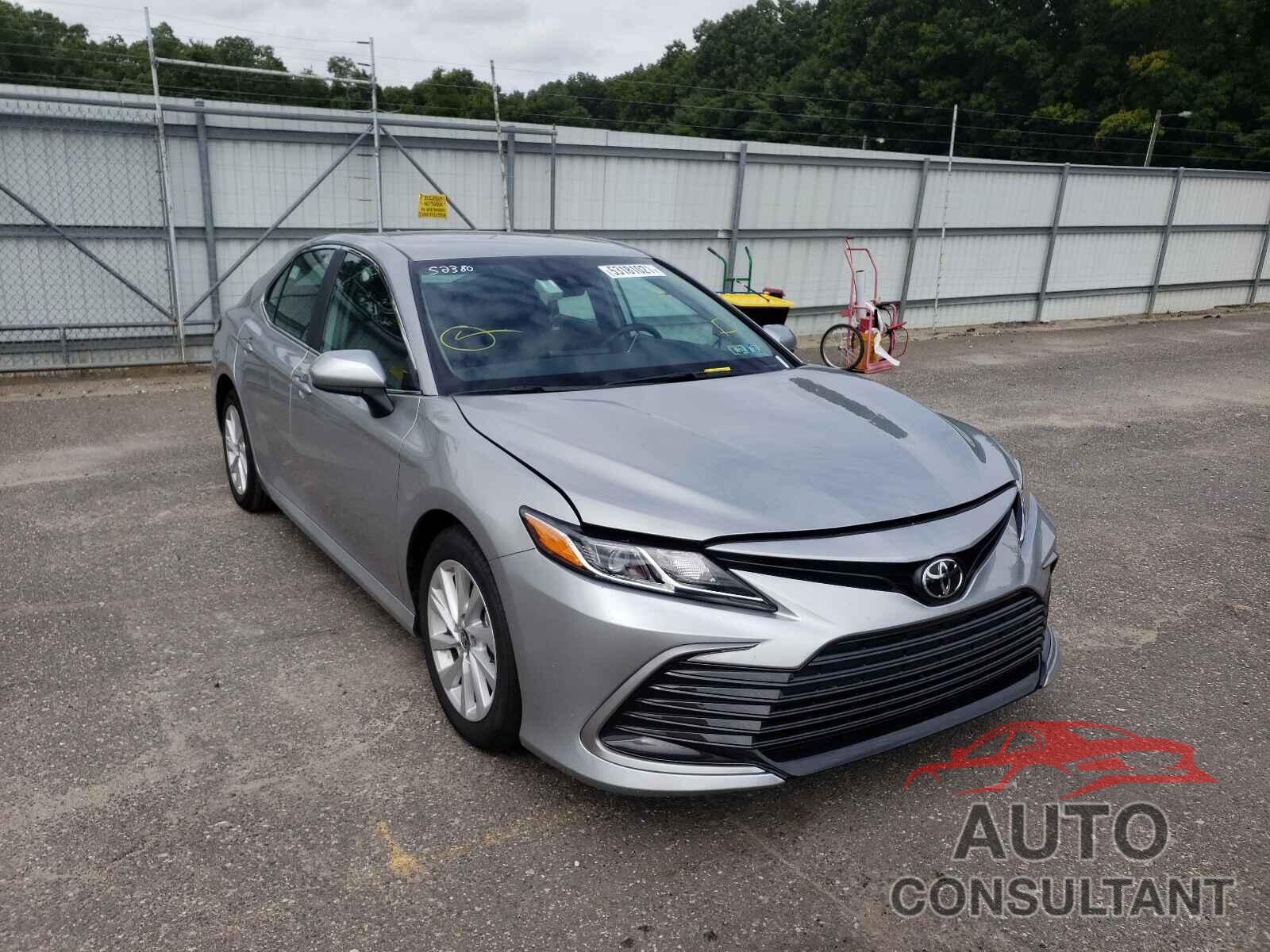 TOYOTA CAMRY 2021 - 4T1C11AK6MU455266