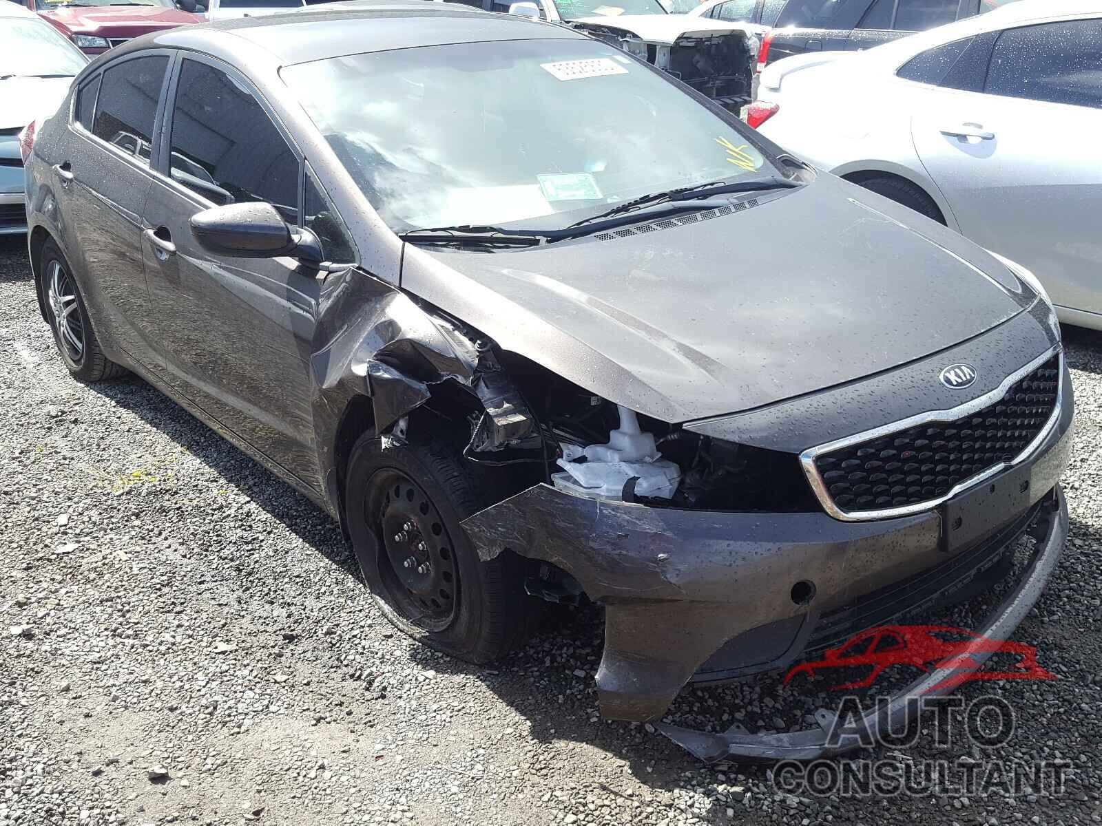 KIA FORTE 2017 - 3KPFK4A76HE141181