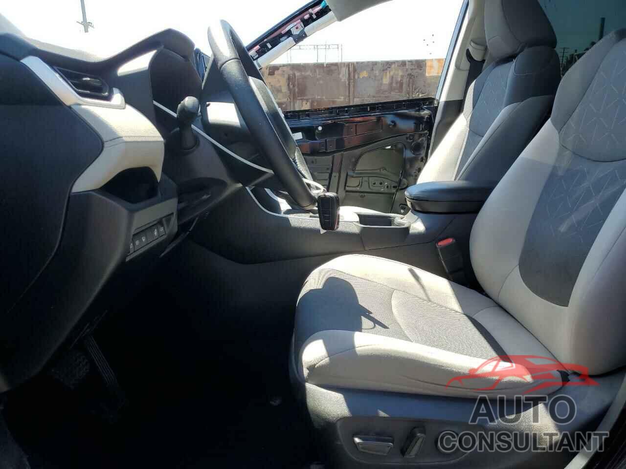TOYOTA RAV4 2021 - 2T3W1RFV2MC110856