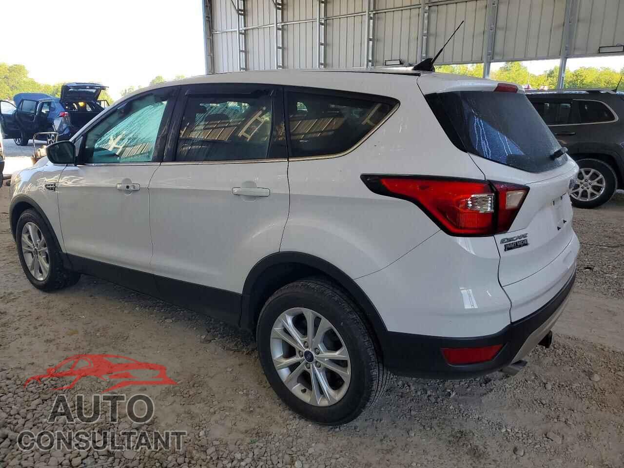 FORD ESCAPE 2019 - 1FMCU0GD9KUC06032
