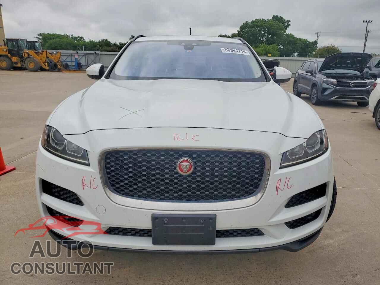 JAGUAR F-PACE 2018 - SADCJ2EV5JA243619