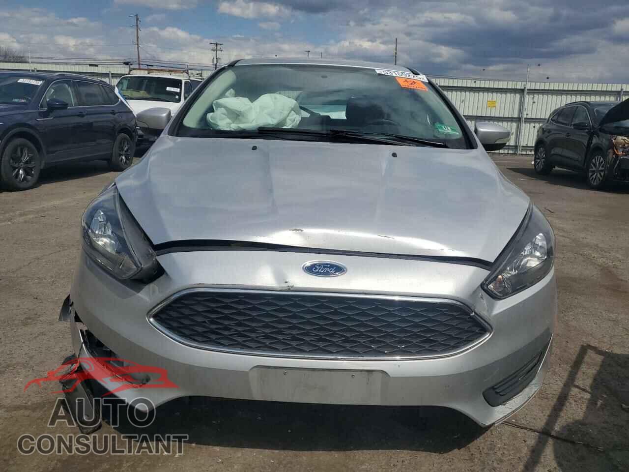 FORD FOCUS 2016 - 1FADP3K2XGL296365