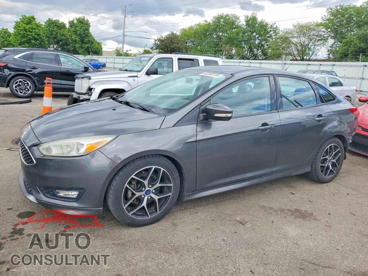 FORD FOCUS 2016 - 1FADP3F28GL336176
