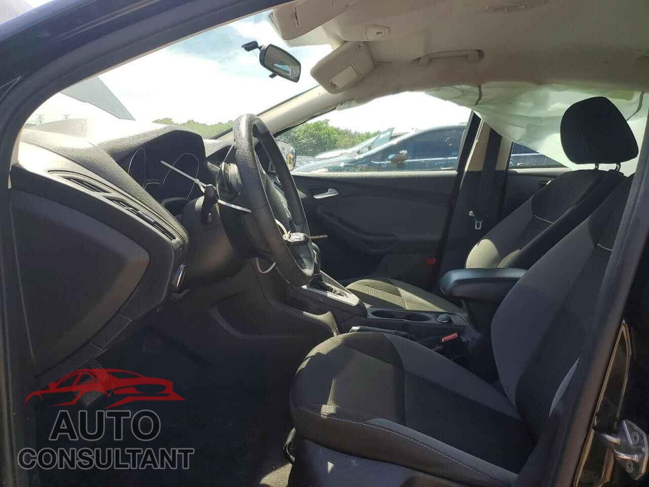 FORD FOCUS 2014 - 1FADP3F26EL426262