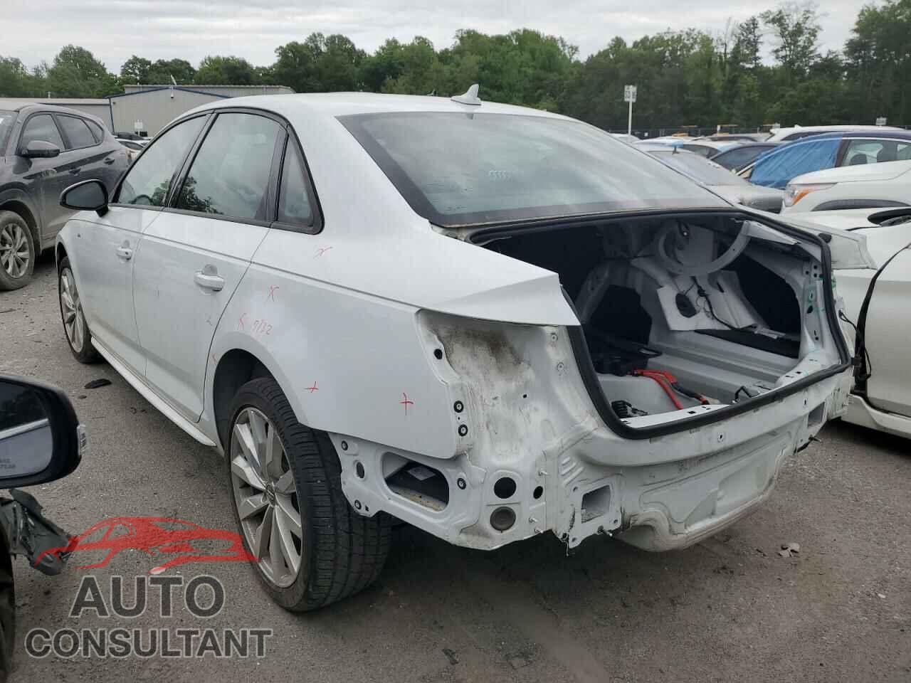 AUDI A4 2018 - WAUDNAF46JA072199