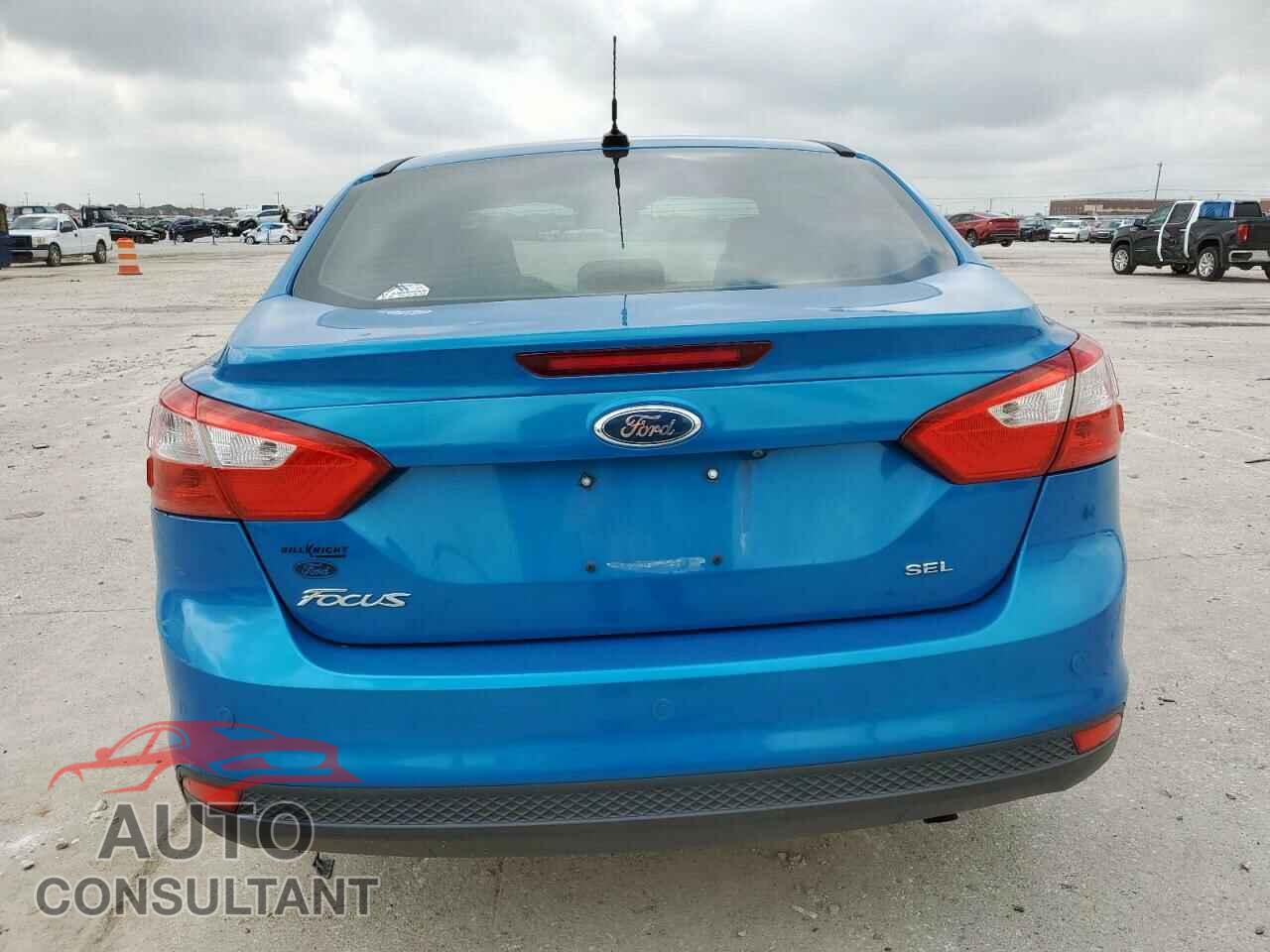 FORD FOCUS 2012 - 1FAHP3H2XCL119561
