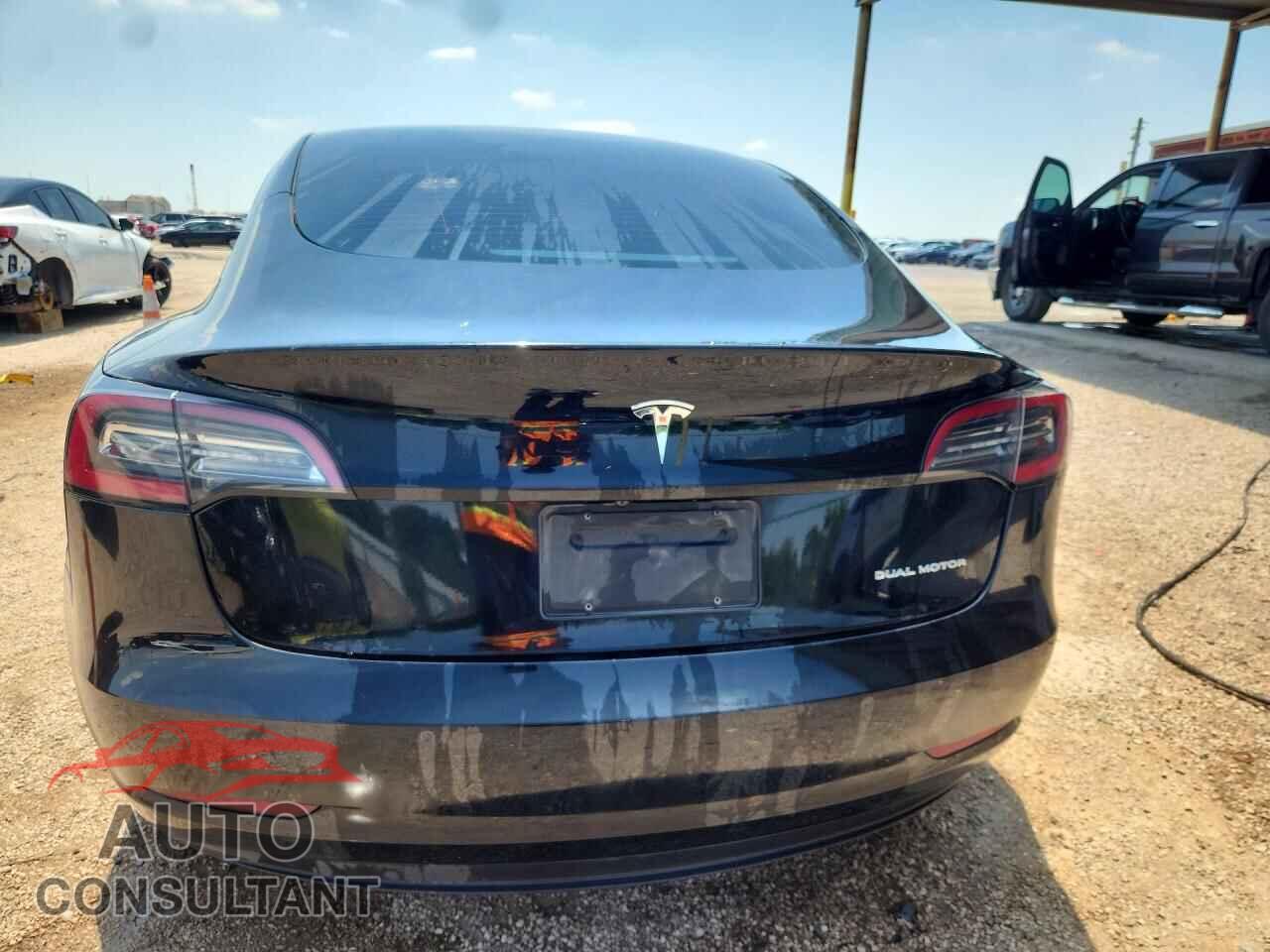 TESLA MODEL 3 2022 - 5YJ3E1EB5NF289593