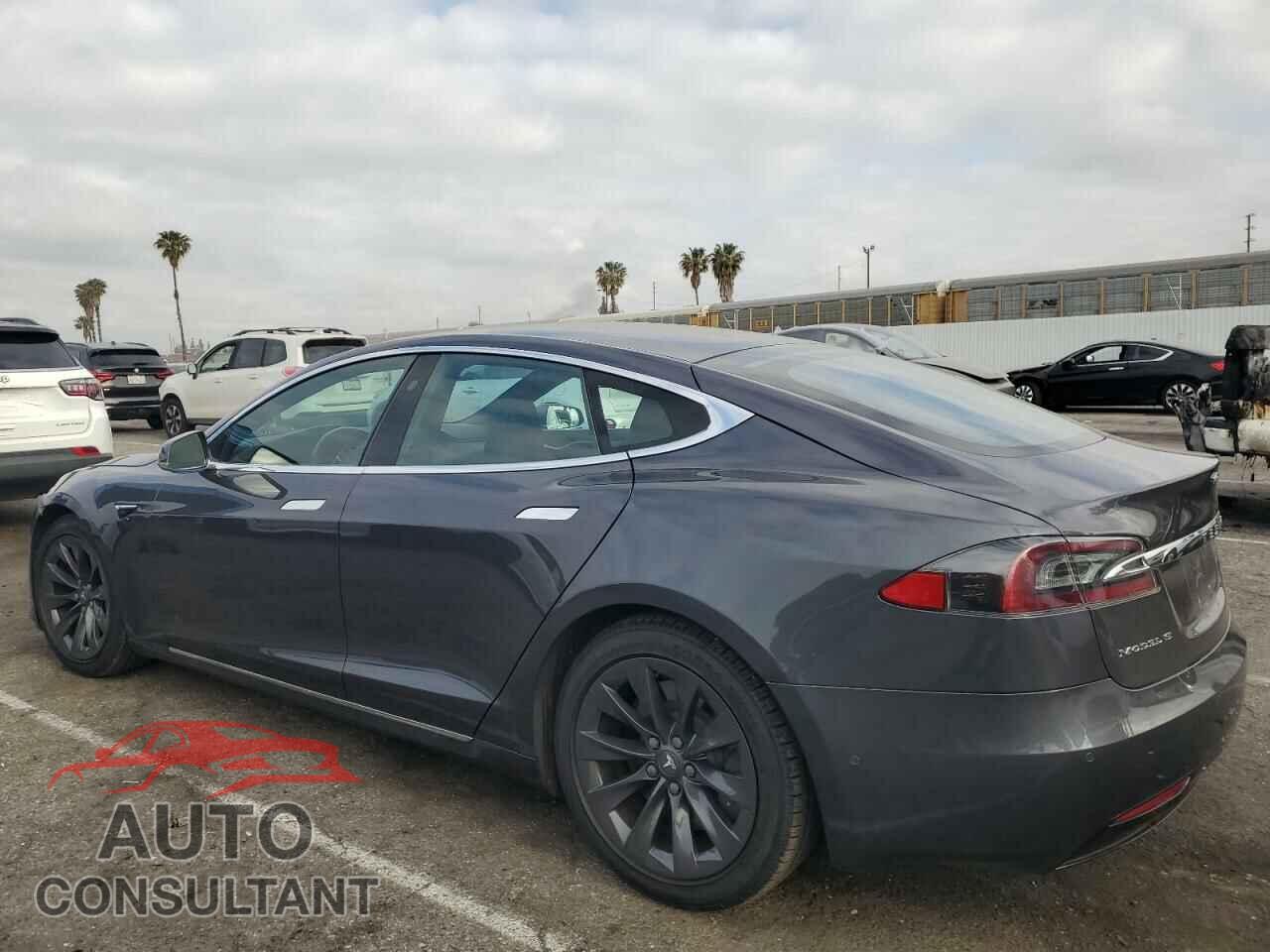 TESLA MODEL S 2018 - 5YJSA1E26JF288227