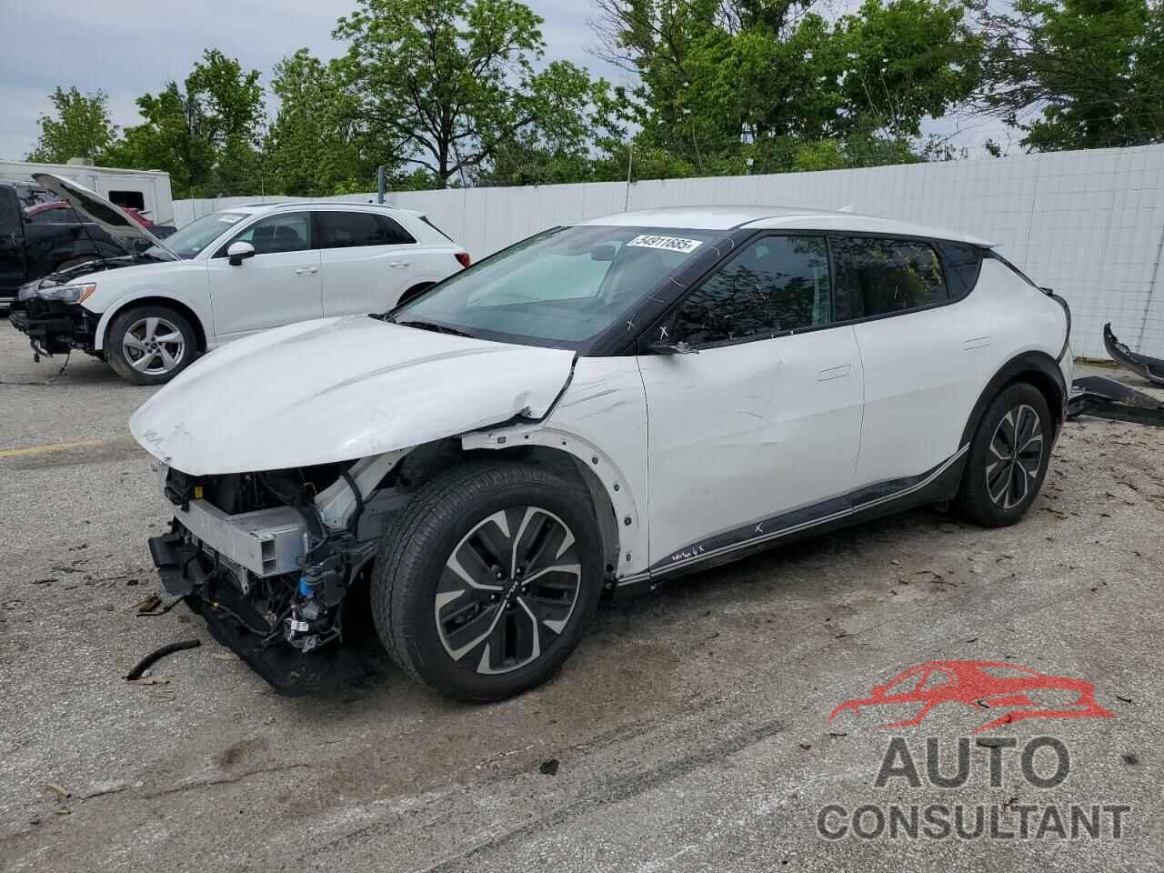 KIA EV6 LIGHT 2022 - KNDC3DLC6N5053572