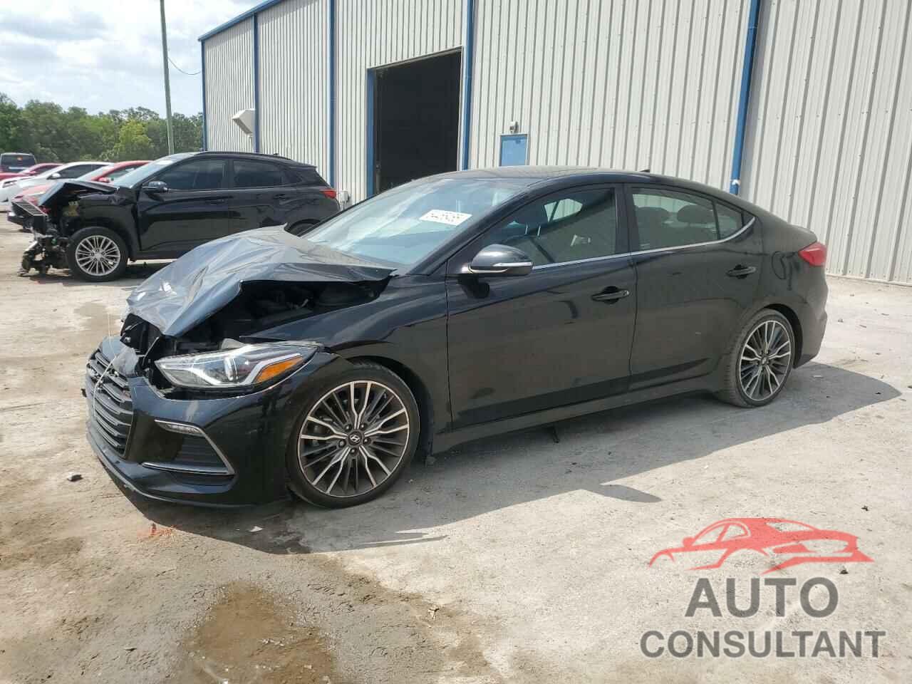 HYUNDAI ELANTRA 2018 - KMHD04LB4JU703418