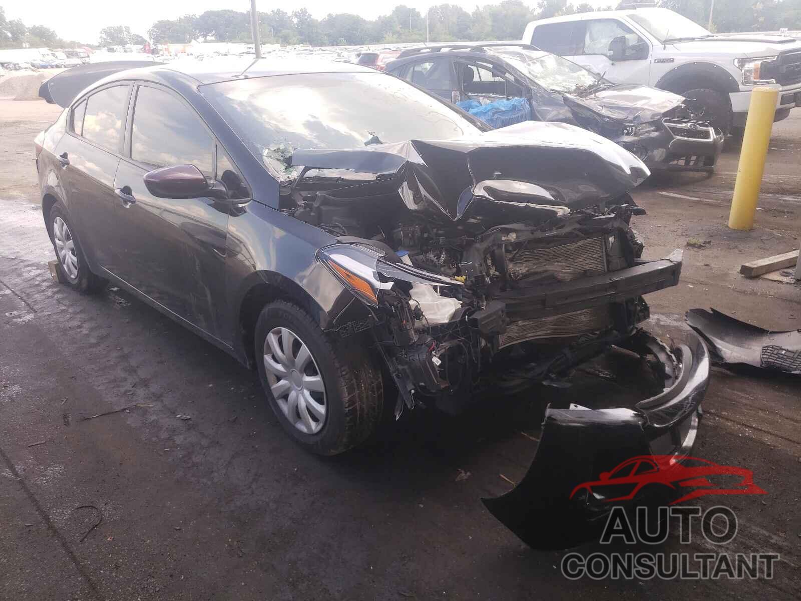 KIA FORTE 2018 - 3KPFK4A76JE231436