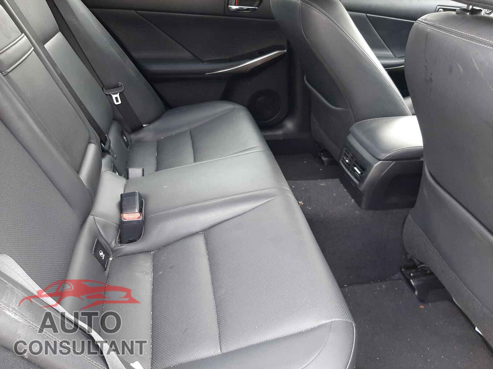 LEXUS IS 2016 - JTHBA1D27G5027022