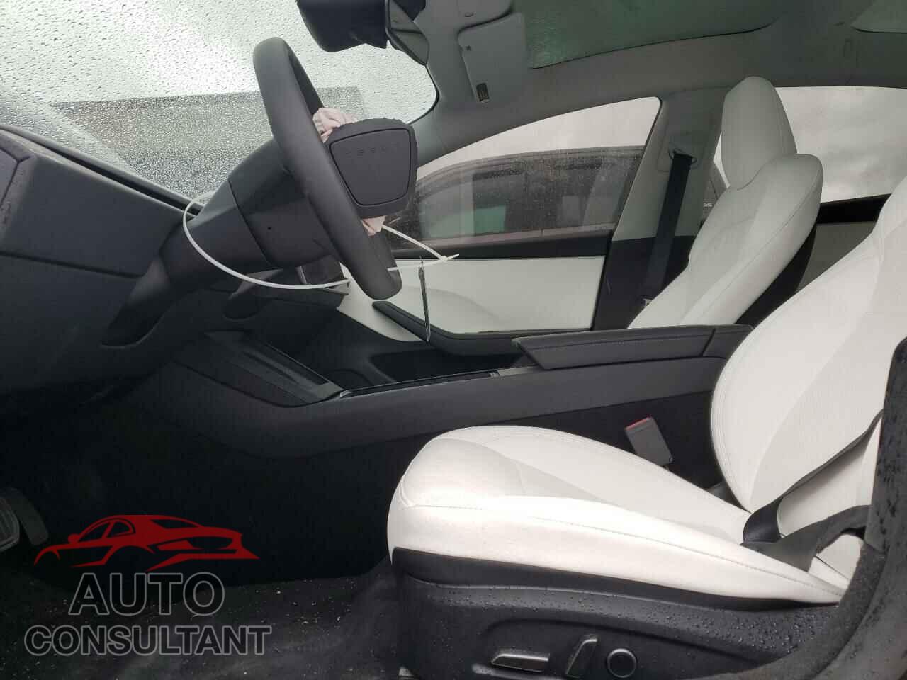 TESLA MODEL 3 2025 - 5YJ3E1EA3SF905892