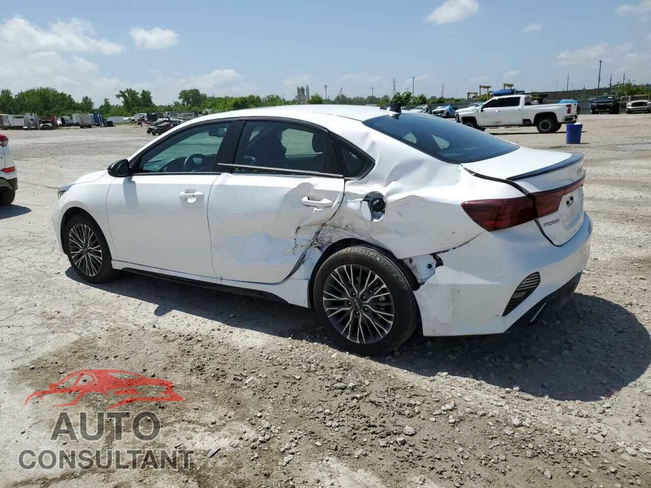 KIA FORTE 2024 - 3KPF54AD5RE720144