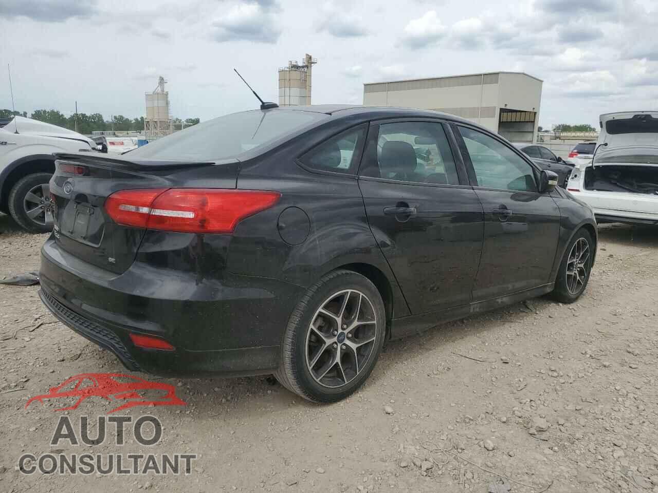 FORD FOCUS 2015 - 1FADP3F24FL275388