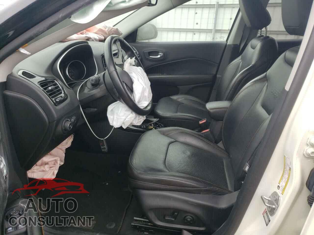 JEEP COMPASS 2018 - 3C4NJDCB1JT282077