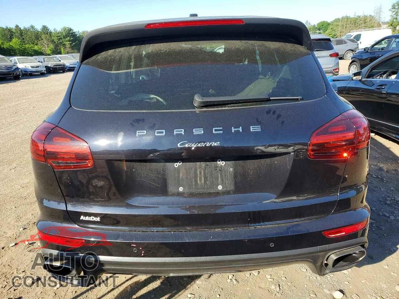PORSCHE CAYENNE 2016 - WP1AA2A24GLA04508