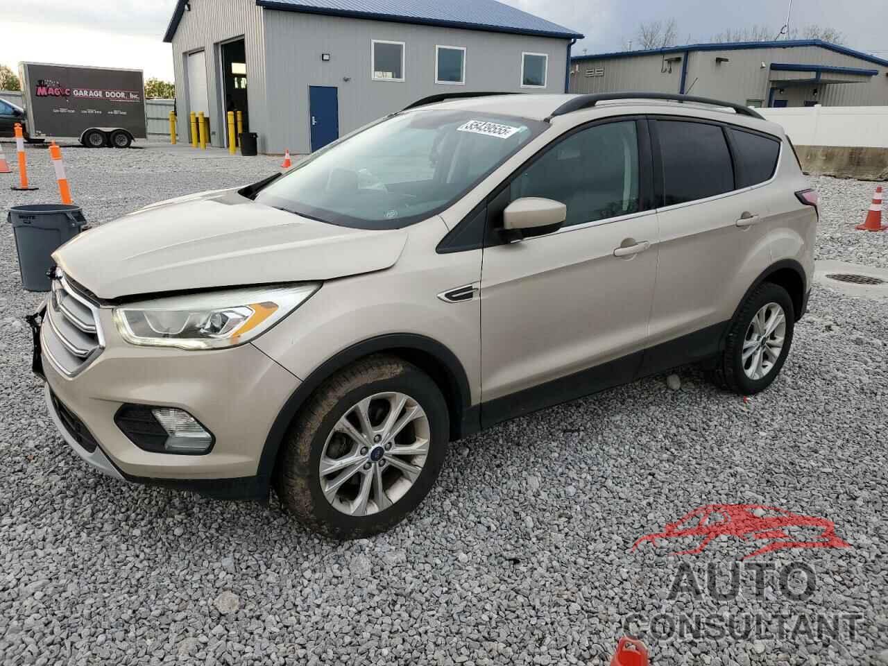 FORD ESCAPE 2017 - 1FMCU0GD4HUD52346