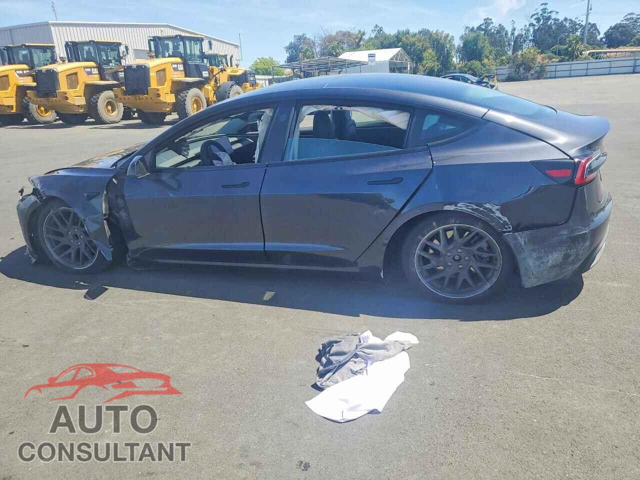 TESLA MODEL 3 2025 - 5YJ3E1EA5SF058518