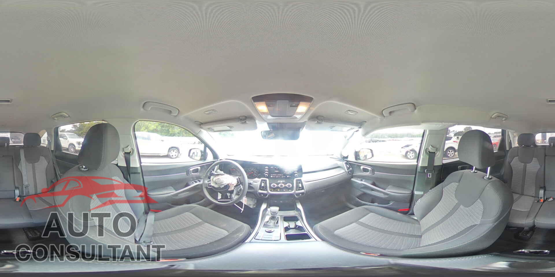 KIA SORENTO 2023 - 5XYRG4LC4PG166350