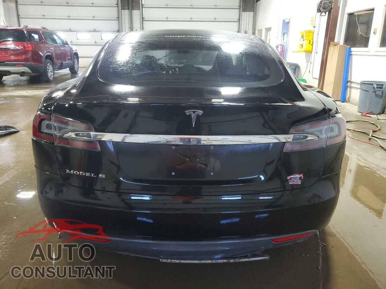 TESLA MODEL S 2013 - 5YJSA1CG1DFP03666