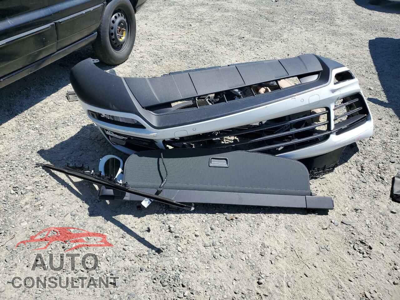 PORSCHE CAYENNE 2019 - WP1AA2AY8KDA17432