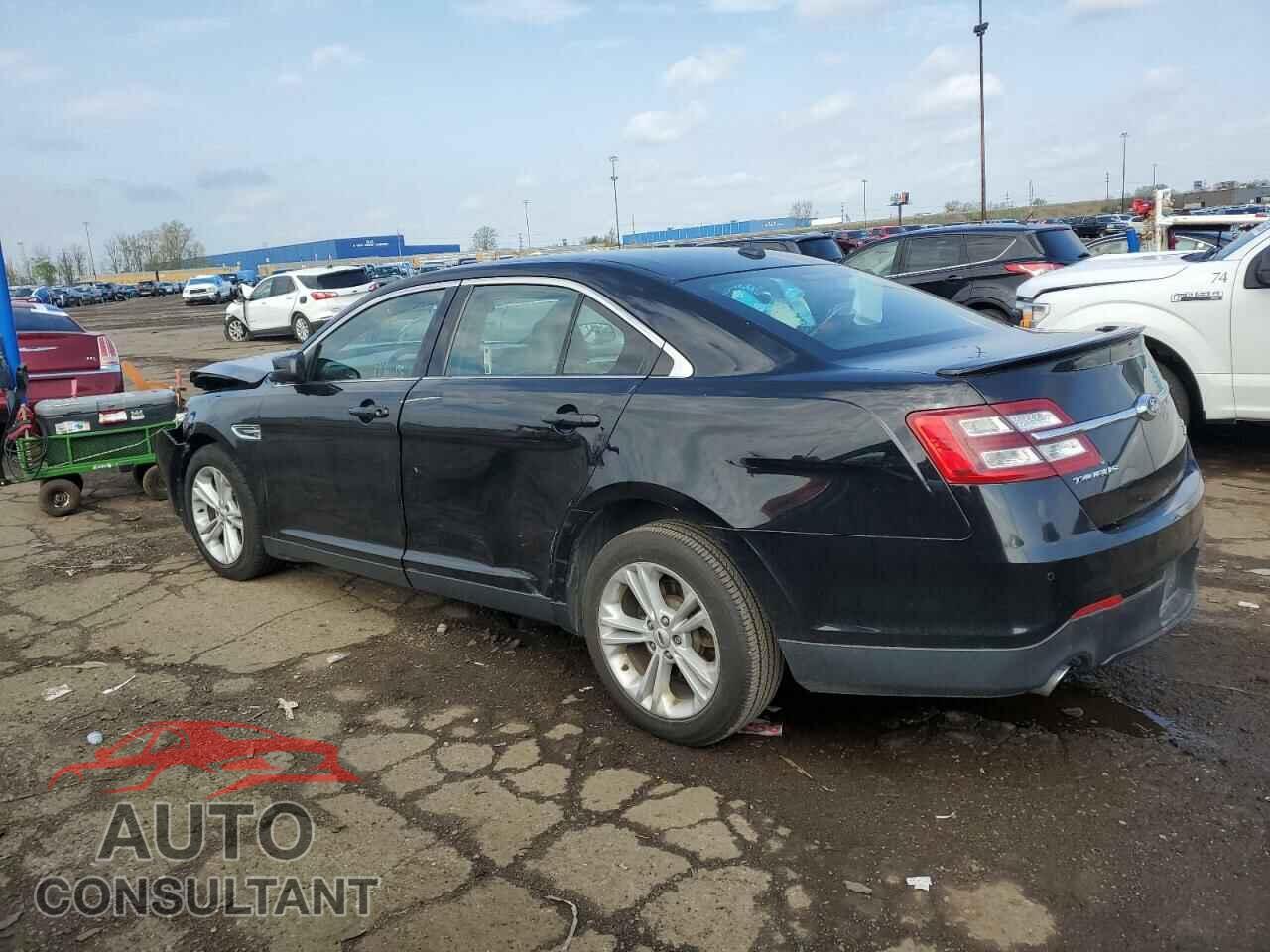FORD TAURUS 2017 - 1FAHP2E88HG122445