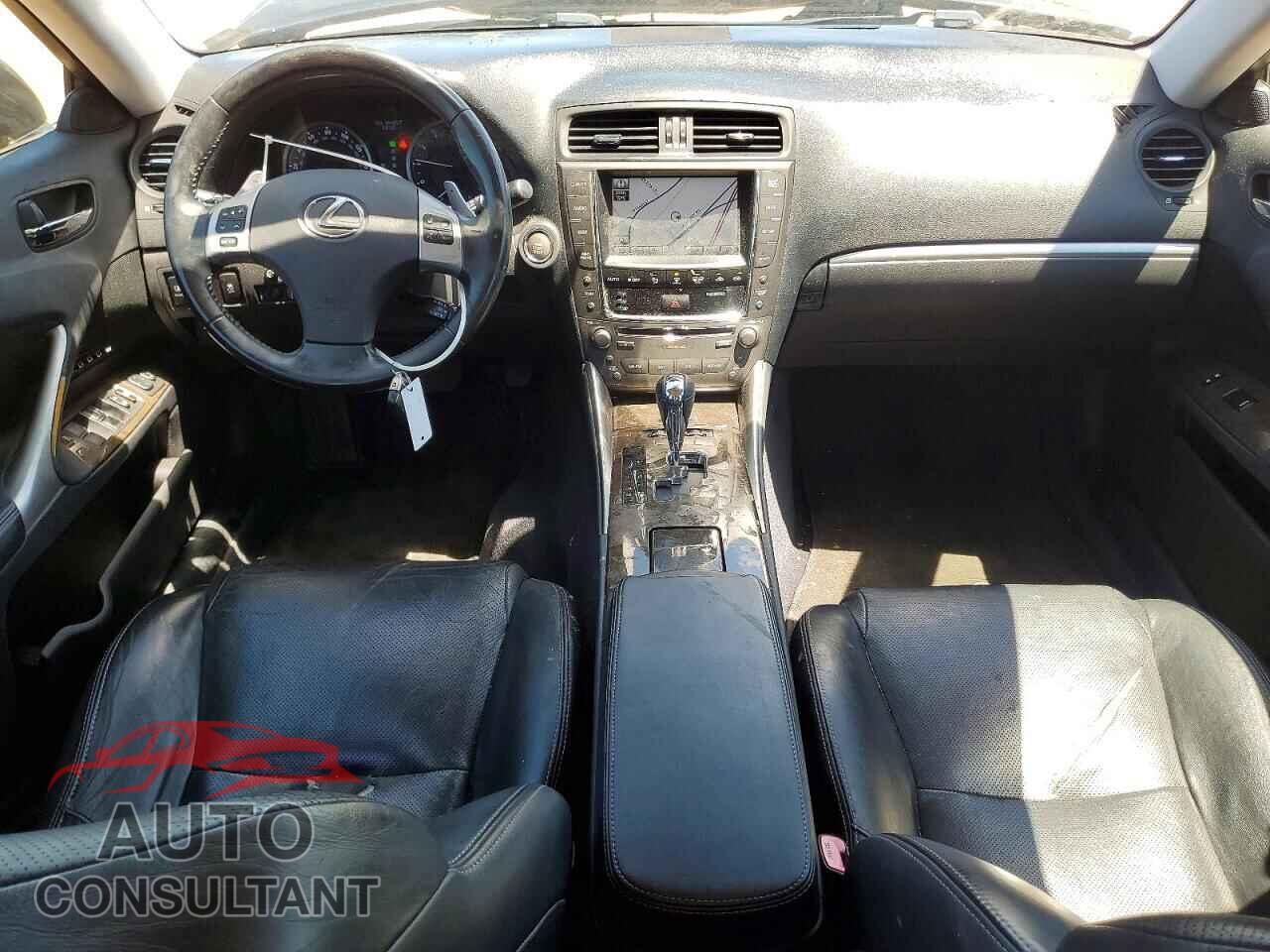 LEXUS IS 2012 - JTHCF5C24C5057524