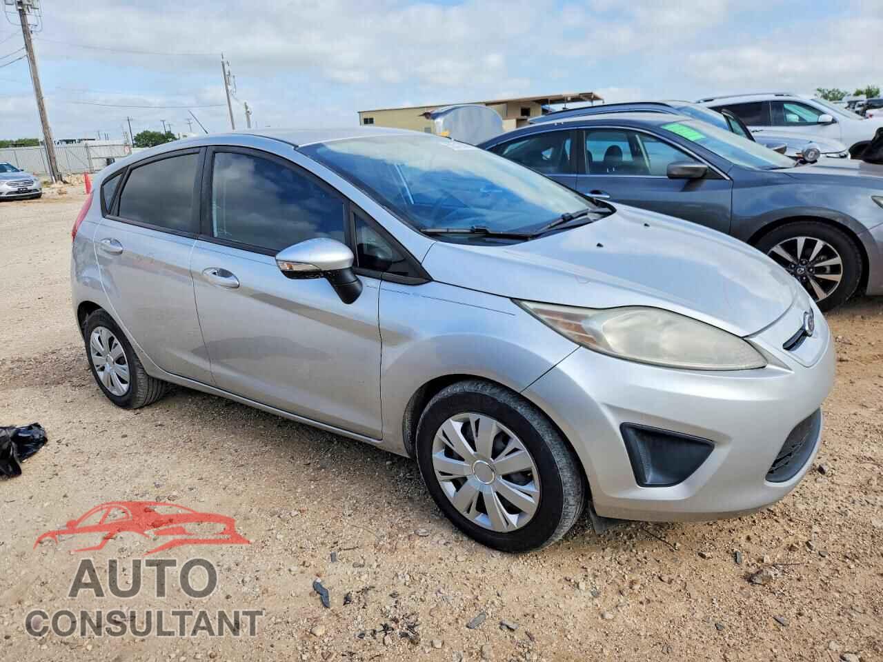 FORD FIESTA 2013 - 3FADP4EJ2DM162808