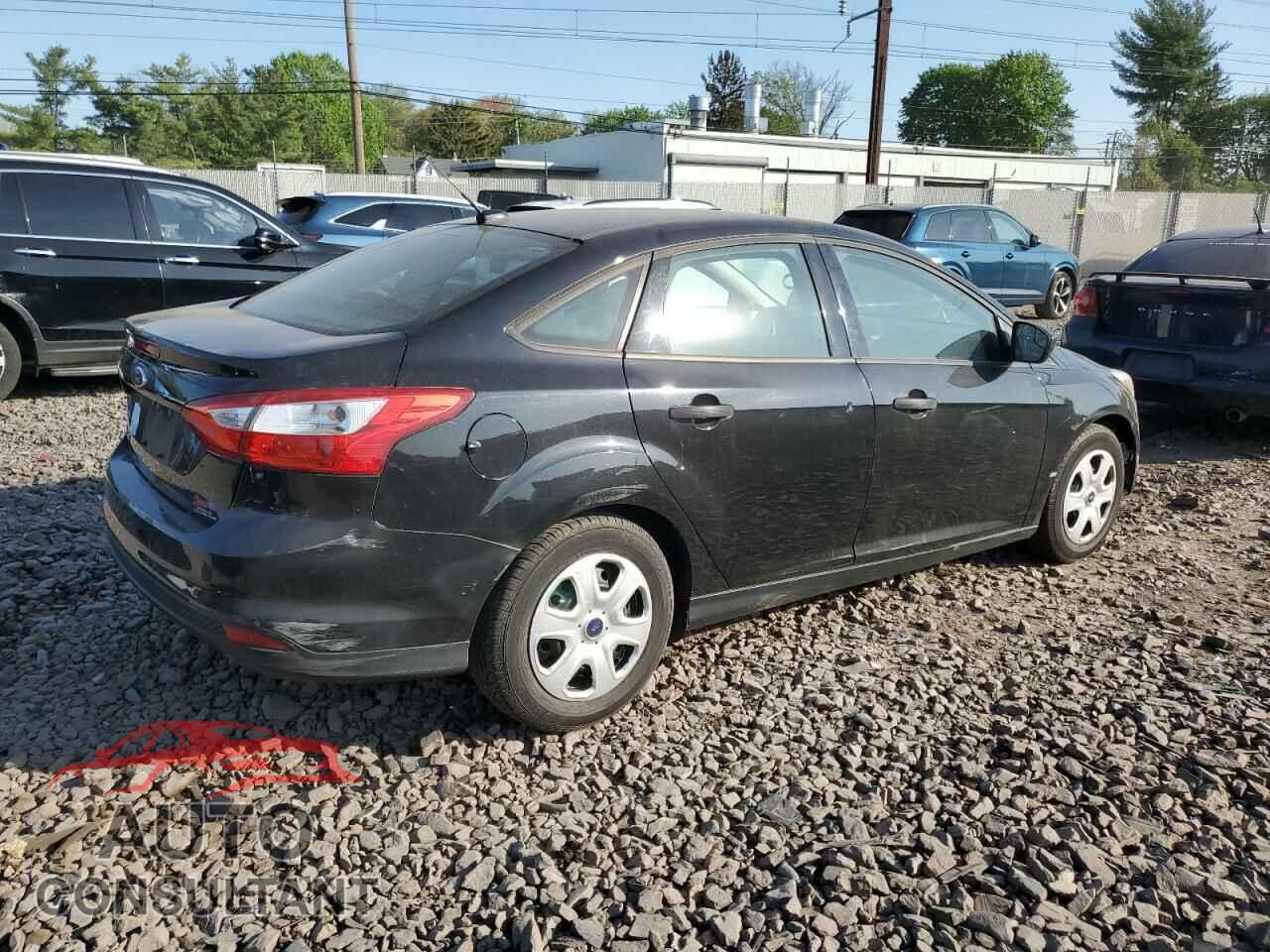 FORD FOCUS 2013 - 1FADP3E25DL206823