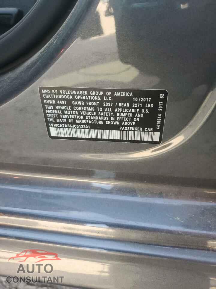 VOLKSWAGEN PASSAT 2018 - 1VWCA7A35JC012301