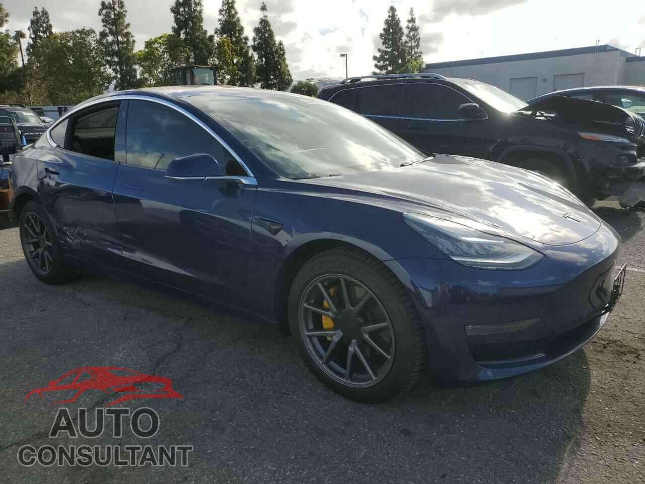 TESLA MODEL 3 2018 - 5YJ3E1EA2JF033879